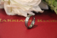 Load image into Gallery viewer, The Bussleton