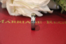 Load image into Gallery viewer, The Darwin