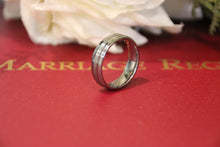 Load image into Gallery viewer, The Darwin